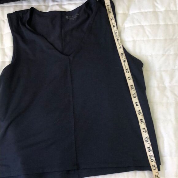 Athleta Sleeveless  Stretchy Top - Picture 4 of 4
